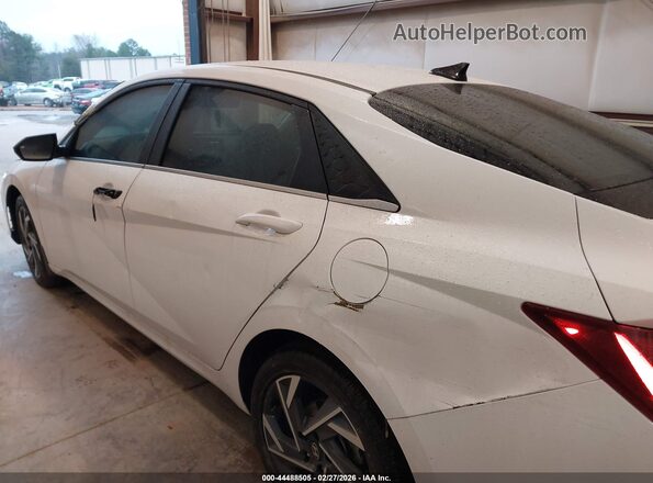 KMHLS4DG1SU933614 2025 HYUNDAI ELANTRA White Widok z przodu