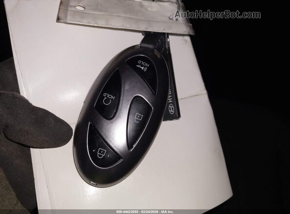 KMHLS4DGXSU927746 2025 HYUNDAI ELANTRA White Vista del salpicadero