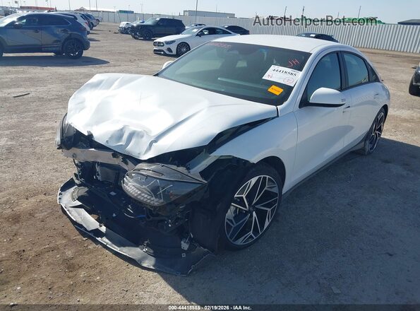 KMHM34AA5PA024656 2023 HYUNDAI IONIQ 6 White Vista tres cuartos delantera izquierda