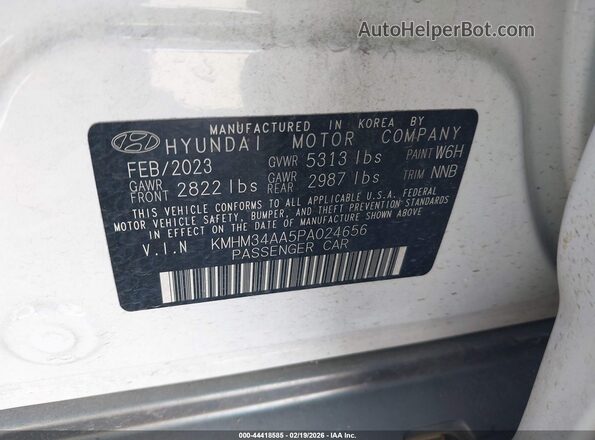 KMHM34AA5PA024656 2023 HYUNDAI IONIQ 6 White Vista del compartimento del motor