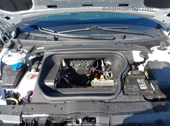 KMHM34AA8RA062207 2024 HYUNDAI IONIQ 6 Серебряный Вид сзади