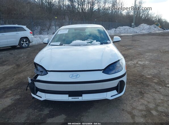 KMHM34AC3PA026083 2023 HYUNDAI IONIQ 6 Белый Вид задней части салона