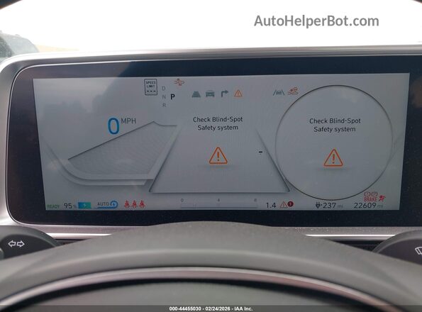 KMHM54AA3RA061279 2024 HYUNDAI IONIQ 6 Черный Вид задних сидений