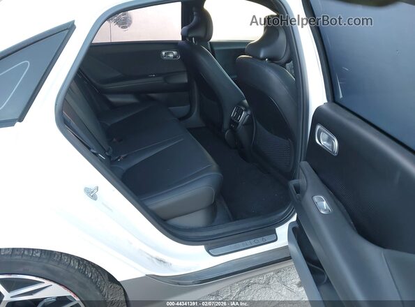KMHM54AA4RA074008 2024 HYUNDAI IONIQ 6 Белый Вид наклейки с VIN-кодом