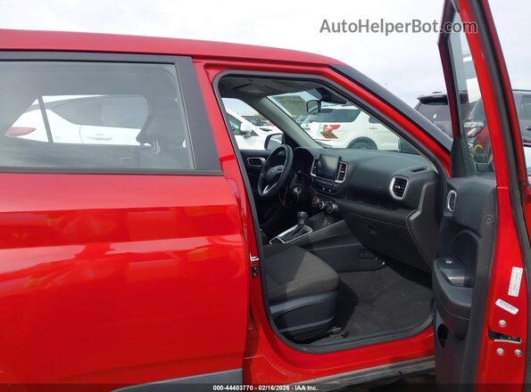 KMHRB8A37MU096437 2021 HYUNDAI VENUE Красный Вид салона спереди