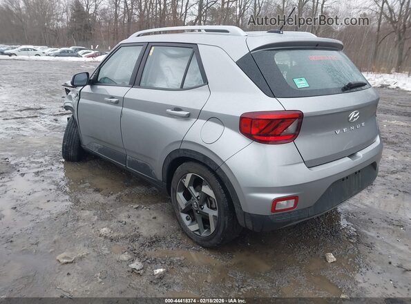 KMHRC8A32RU307127 2024 HYUNDAI VENUE Серебряный Задняя левая четверть