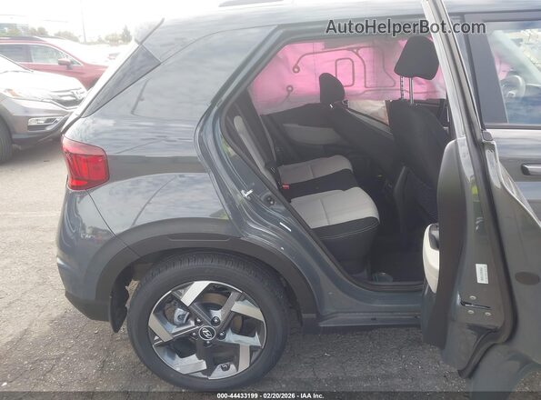 KMHRC8A34TU438406 2026 HYUNDAI VENUE Серый Вид наклейки с VIN-кодом