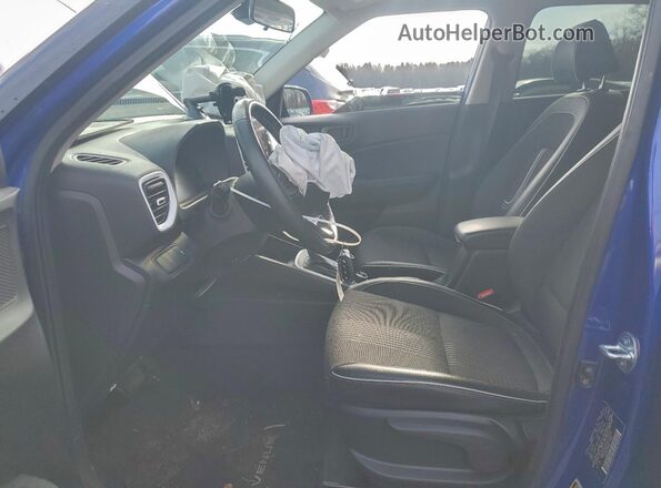 KMHRC8A35PU275500 2023 HYUNDAI VENUE Blue Front interior view
