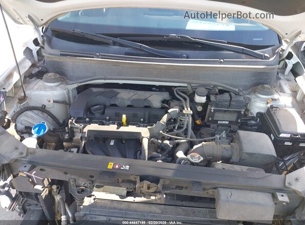 KMHRC8A37LU015738 2020 HYUNDAI VENUE Серебряный Вид сзади