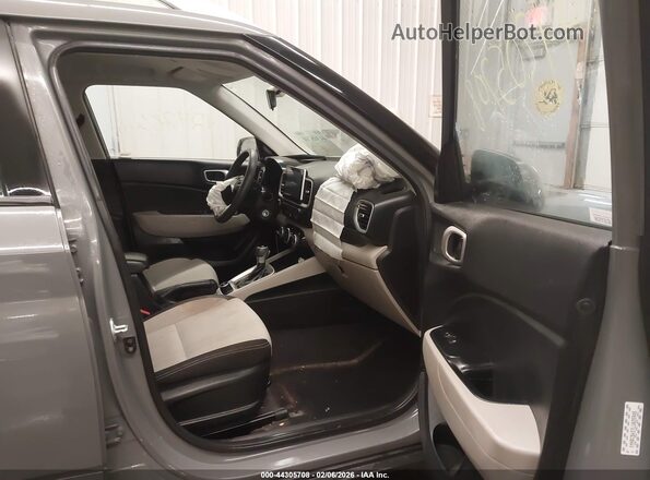 KMHRC8A37LU025945 2020 HYUNDAI VENUE Gray Widok wnętrza z przodu