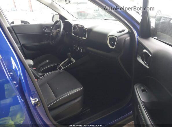 KMHRC8A37RU293418 2024 HYUNDAI VENUE Dark Blue Vista interior delantera