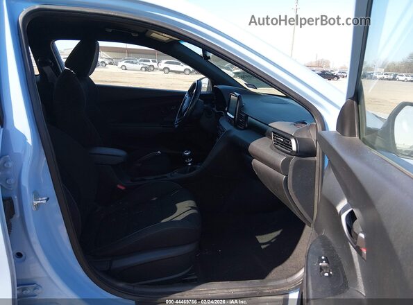 KMHT36AH3KU001906 2019 HYUNDAI VELOSTER Синий Вид салона спереди
