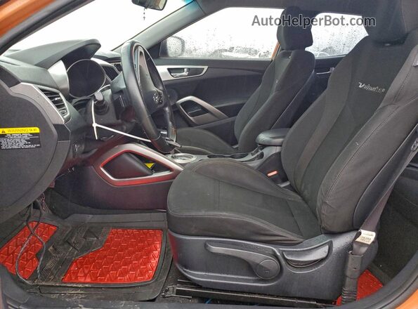 KMHTC6AD0HU305653 2017 HYUNDAI VELOSTER Оранжевый Вид салона спереди