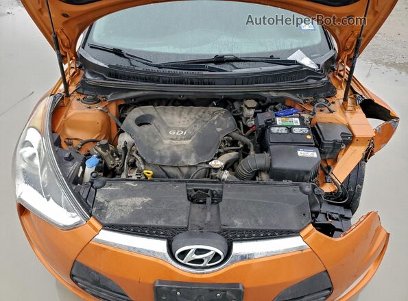KMHTC6AD0HU305653 2017 HYUNDAI VELOSTER Оранжевый Вид задней части салона