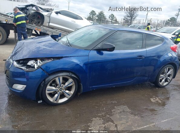 KMHTC6AD2HU320879 2017 HYUNDAI VELOSTER Blue 360 interior view
