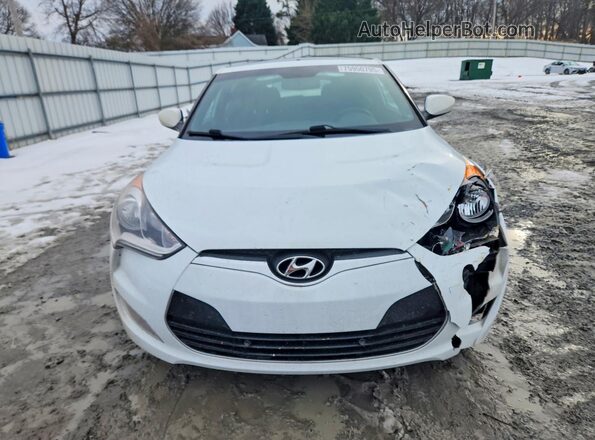KMHTC6AD5HU317068 2017 HYUNDAI VELOSTER Белый Вид спереди