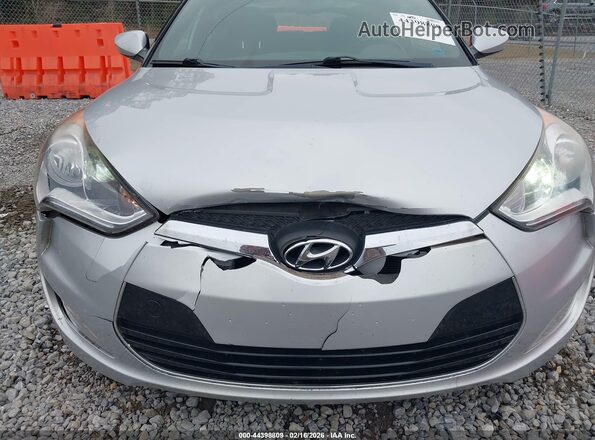 KMHTC6AD5HU322920 2017 HYUNDAI VELOSTER Серебряный Вид спереди