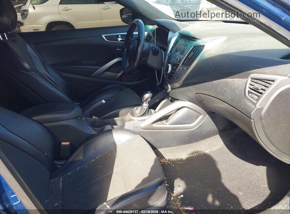 KMHTC6AD7GU260659 2016 HYUNDAI VELOSTER Синий Вид салона спереди