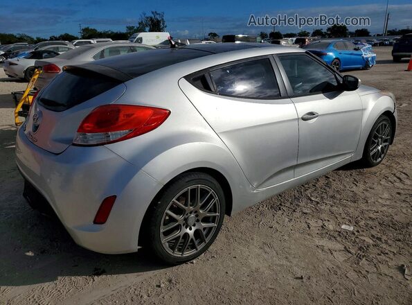 KMHTC6AD8GU272562 2016 HYUNDAI VELOSTER Серебряный Задняя правая четверть