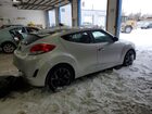 2017 Hyundai Veloster Серебряный vin: KMHTC6AD8HU309742