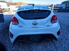 2017 Hyundai Veloster Turbo Белый vin: KMHTC6AE4HU310346
