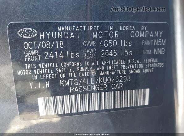 KMTG74LE7KU026293 2019 GENESIS G70 Gray Vista del compartimento del motor