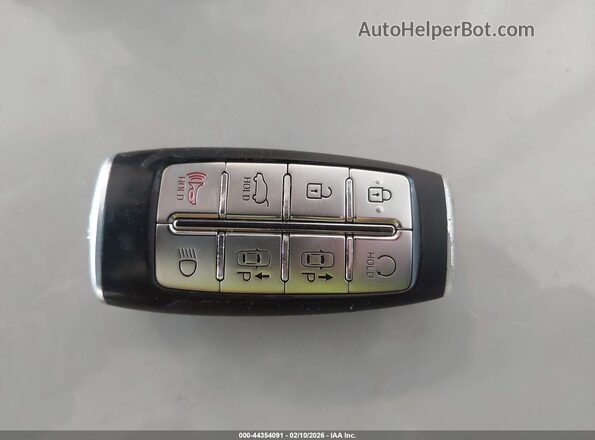 KMUMCDTC5NU022384 2022 GENESIS GV70 Blue Вид панелі приладів