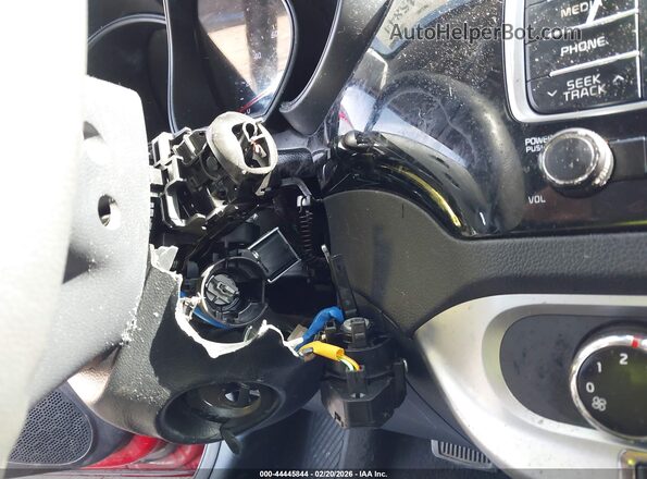 KNADM4A36H6025643 2017 KIA RIO Красный Вид спереди