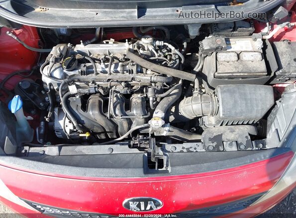 KNADM4A36H6025643 2017 KIA RIO Красный Вид сзади