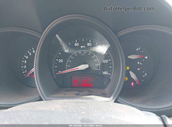 KNADM4A38G6541730 2016 KIA RIO Черный Вид задних сидений