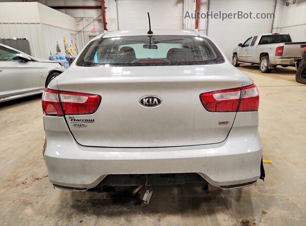 KNADM4A39G6540070 2016 KIA RIO Серебряный Вид сзади