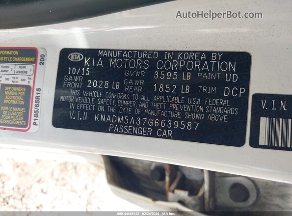 KNADM5A37G6639587 2016 KIA RIO White ძრავის განყოფილების ხედი