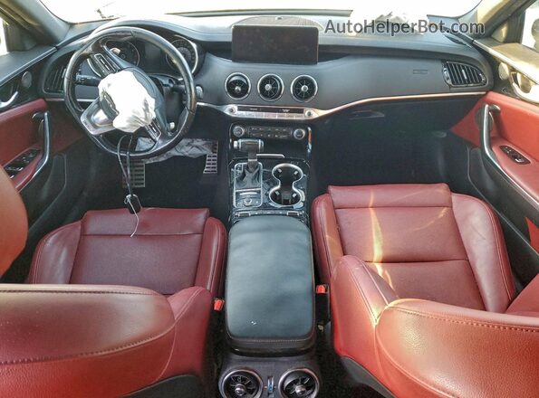 KNAE35LD2P6131296 2023 KIA STINGER Черный Вид панели приборов