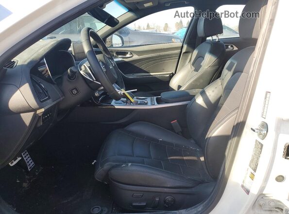 KNAE55LC8P6128758 2023 KIA STINGER Белый Вид салона спереди