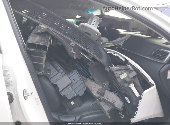 KNAGV4LD8H5011040 2017 KIA OPTIMA PLUG-IN HYBRID Белый Вид салона спереди