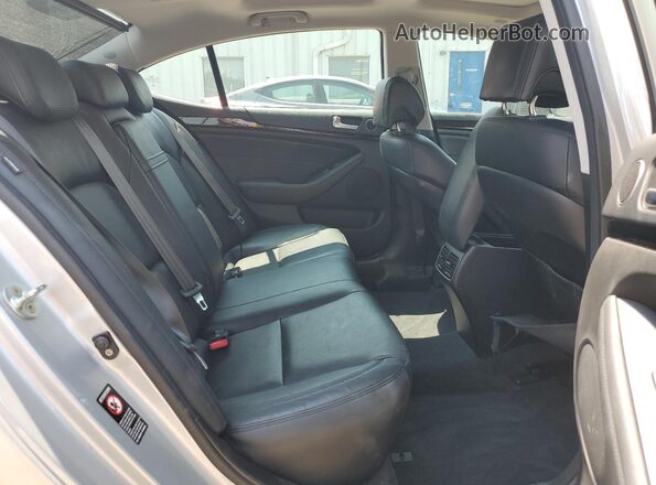 KNALN4D71G5213577 2016 KIA CADENZA Серебряный Вид задних сидений