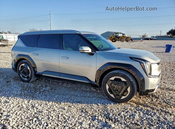 KNDADFS57R6035326 2024 KIA EV9 Silver Przód prawy
