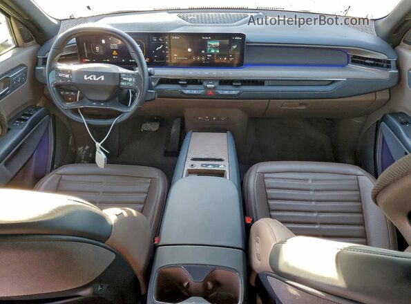 KNDADFS57R6035326 2024 KIA EV9 Silver Widok deski rozdzielczej