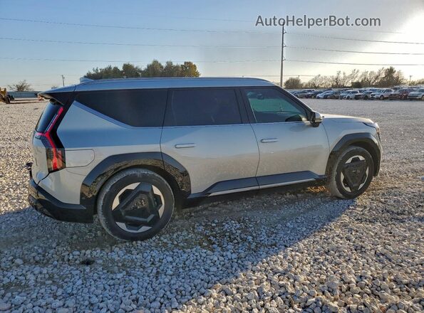 KNDADFS57R6035326 2024 KIA EV9 Silver Tył prawy