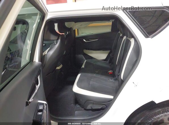 KNDC4DLC7R5203014 2024 KIA EV6 Белый Вид задних сидений