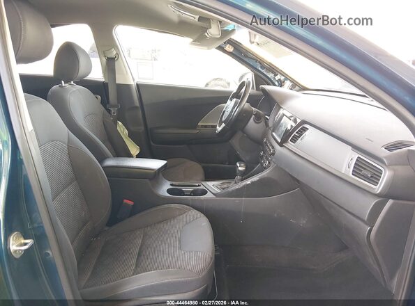 KNDCB3LC0K5322125 2019 KIA NIRO Синий Вид салона спереди