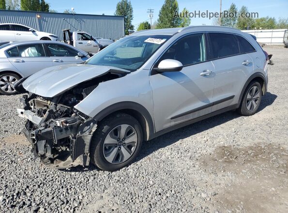 KNDCB3LC0K5326790 2019 KIA NIRO Silver Առջևի ձախ երեք քառորդ տեսարան