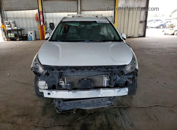 KNDCB3LC3M5479585 2021 KIA NIRO White Widok z przodu