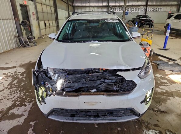 KNDCB3LC4N5534689 2022 KIA NIRO Белый Вид спереди