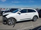 2019 Kia Niro Lx White vin: KNDCB3LC6K5302011 2019 Kia Niro Lx White vin: KNDCB3LC6K5302011