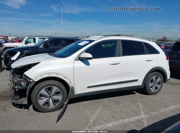KNDCB3LC6K5302011 2019 KIA NIRO White 