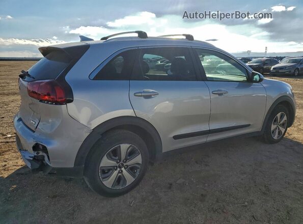 KNDCB3LC8M5486600 2021 KIA NIRO Silver Trasero derecho