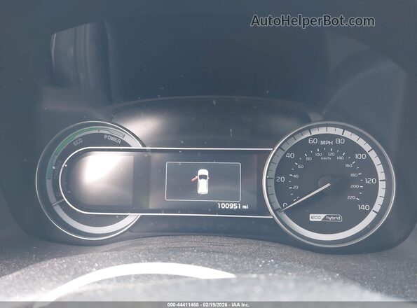 KNDCC3LC6H5072329 2017 KIA NIRO Серебряный Вид задних сидений