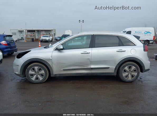 KNDCC3LC6H5072329 2017 KIA NIRO Серебряный Панорамный вид салона 360°