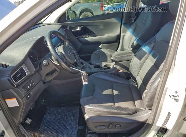 KNDCC3LCXK5294797 2019 KIA NIRO Серебряный Вид салона спереди